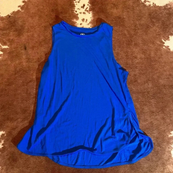 Workout tanks size XL bundle - Picture 3 of 4